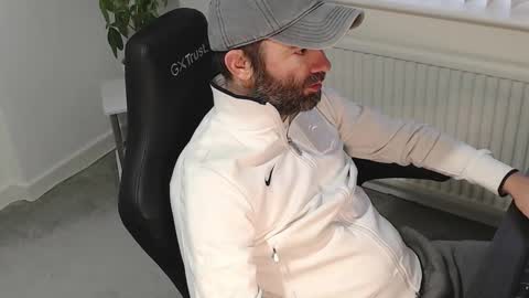 Snapshot of the_sensual_masturwait chatting on 11.12.25 the_sensual_masturwait online show from 11.12.25