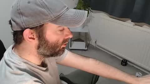 Snapshot of the_sensual_masturwait chatting on 11.29.25 the_sensual_masturwait online show from 11.29.25