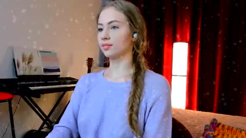 Ally    STREAMING ON TWITCH NOW Check my Twitter for updates online show from 02.09.25