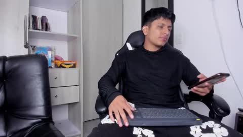 Danny online show from 11.24.25