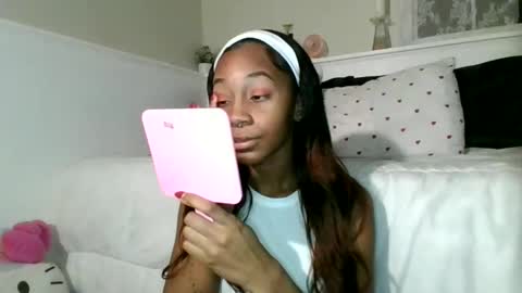 Snapshot of theangelbabyyy chatting on 01.26.25 theangelbabyyy online show from 01.26.25