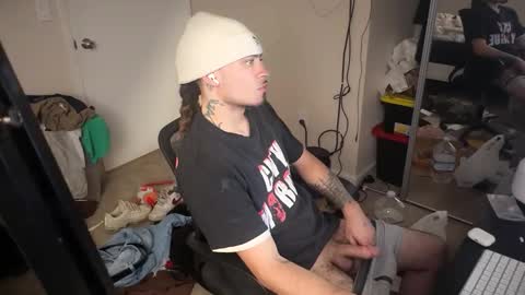 Snapshot of thebabydjac chatting on 11.19.25 babydjac online show from 11.19.25