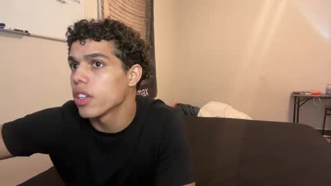 Snapshot of thebaileybrooks chatting on 10.05.25 thebaileybrooks online show from 10.05.25