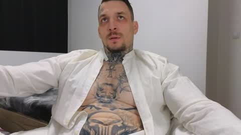 Snapshot of thebestmuscles chatting on 12.19.24 John online show from 12.19.24