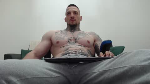 Snapshot of thebestmuscles chatting on 06.27.26 John online show from 06.27.26