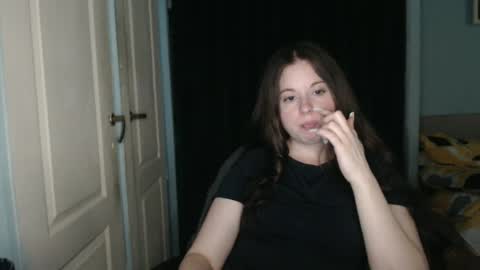 Snapshot of theblackdiamond194588 chatting on 06.20.26 raissa online show from 06.20.26
