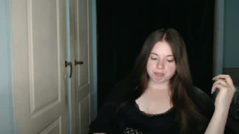 Snapshot of theblackdiamond194588 chatting on 07.16.26 raissa online show from 07.16.26