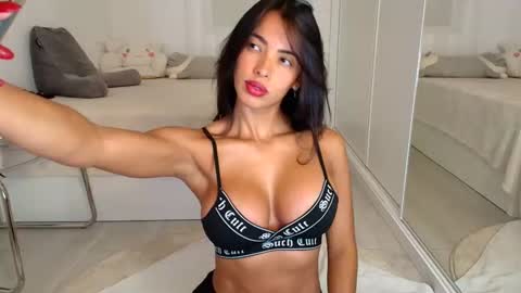 valeria online show from 10.21.25