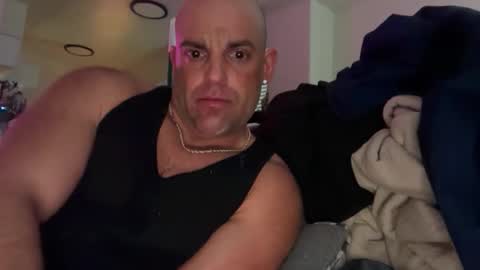 Snapshot of thebuzz777 chatting on 02.16.26 theBuzz777 online show from 02.16.26