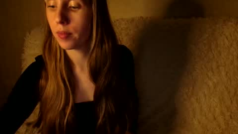 Snapshot of thecherrie chatting on 01.05.26 thecherrie online show from 01.05.26