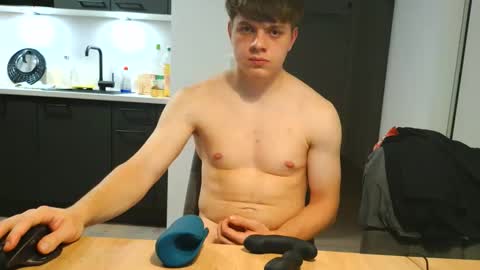thecuteguy144949 online show from 10.31.25