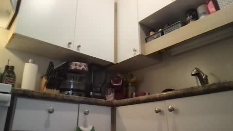 Masked Milf Christina online show from 10.25.25