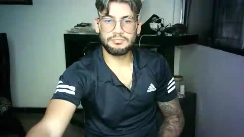 Snapshot of thedragonboyxxx chatting on 03.21.26 thedragonboyxxx online show from 03.21.26