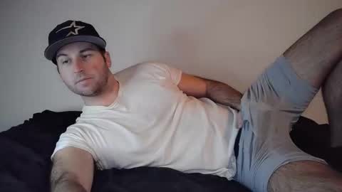 Theetwohander online show from 12.04.25