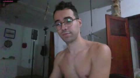 Snapshot of thefreudfather chatting on 09.10.25 thefreudfather online show from 09.10.25