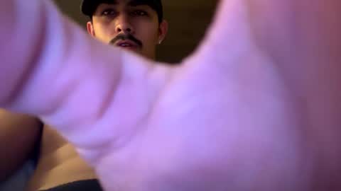 theglorious2002 online show from 10.10.25