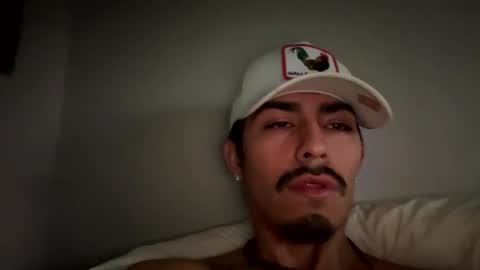 theglorious2002 online show from 11.27.25