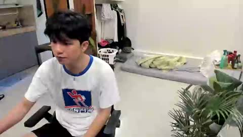 Green online show from 01.18.25