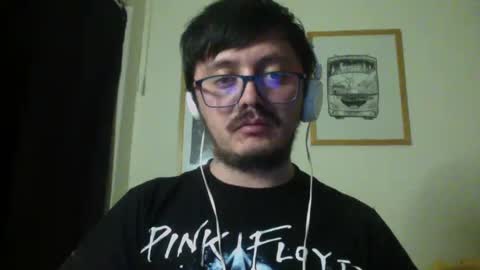 Snapshot of theguitarmistery chatting on 10.01.25 theguitarmistery online show from 10.01.25