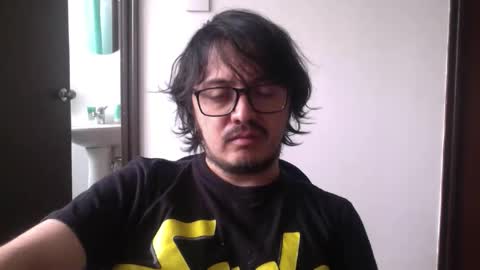 Snapshot of theguitarmistery chatting on 03.27.26 theguitarmistery online show from 03.27.26