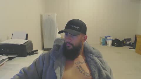 Snapshot of thehawaiian93 chatting on 10.20.25 thehawaiian93 online show from 10.20.25