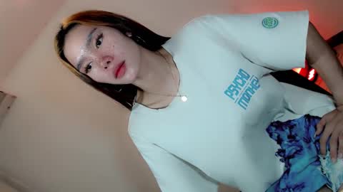 Snapshot of thehornygirl_laisa chatting on 02.22.25 laisa online show from 02.22.25