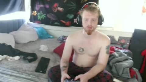 Snapshot of thehotfoxdd chatting on 09.16.25 fuzzyfox online show from 09.16.25