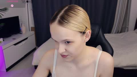 Lily online show from 05.17.26