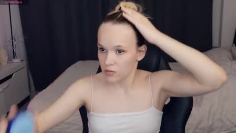 Lily online show from 06.06.26