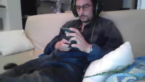 Snapshot of theitalianx95x chatting on 10.15.25 theitalianx95x online show from 10.15.25