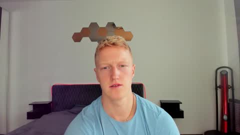 Snapshot of thejacob_d chatting on 11.20.25 thejacob_d online show from 11.20.25