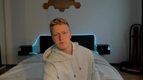 Snapshot of thejacob_d chatting on 12.15.25 thejacob_d online show from 12.15.25