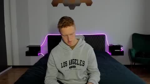 Snapshot of thejacob_d chatting on 01.09.26 thejacob_d online show from 01.09.26