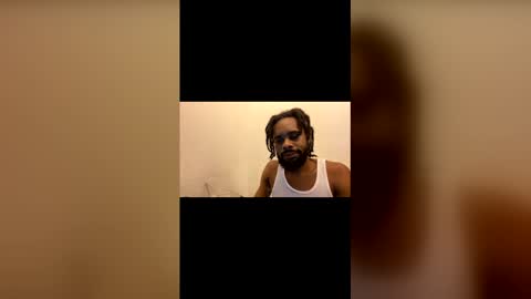 Snapshot of thejamaican101 chatting on 01.12.26 Alex876 online show from 01.12.26