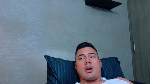 Snapshot of thekingerick chatting on 11.15.25 thekingerick online show from 11.15.25