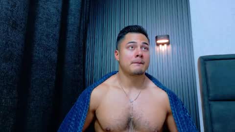 Snapshot of thekingerick chatting on 03.05.26 thekingerick online show from 03.05.26