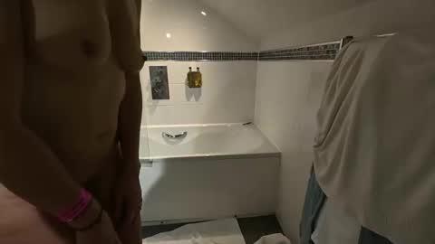 theladyduchess online show from 04.25.26