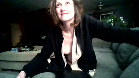 Snapshot of thelovecreep chatting on 02.14.25 lovecreep online show from 02.14.25