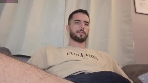 Snapshot of themmistokles chatting on 09.17.25 themmistokles online show from 09.17.25