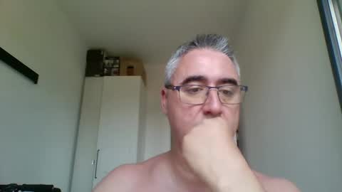 Snapshot of themohican chatting on 06.01.26 Themohican online show from 06.01.26