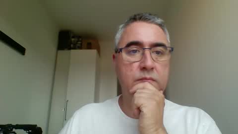 Snapshot of themohican chatting on 06.03.26 Themohican online show from 06.03.26