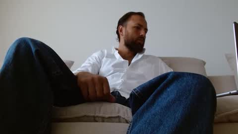 Snapshot of themonarchgoat chatting on 11.18.25 TheMonarchGoat online show from 11.18.25