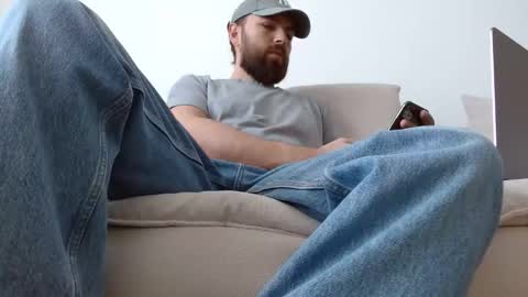Snapshot of themonarchgoat chatting on 03.26.26 TheMonarchGoat online show from 03.26.26