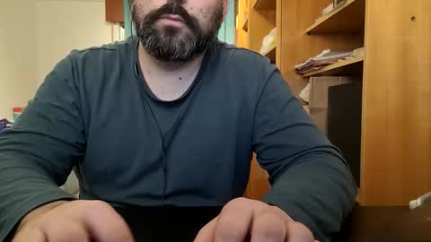 Snapshot of themoontiger chatting on 12.15.25 themoontiger online show from 12.15.25