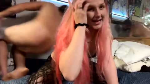 themoreulickthemoreidrip online show from 12.09.24