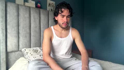 theo_riviera online show from 05.26.26