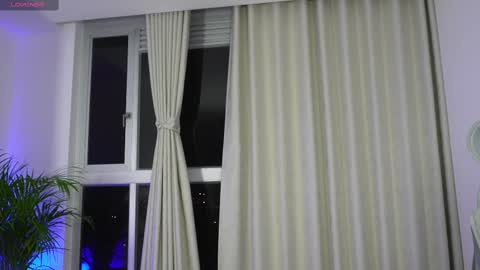 Snapshot of theohawke_ chatting on 03.12.25 THEO- MATEO online show from 03.12.25