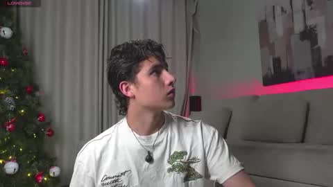 Snapshot of theohawke_ chatting on 12.21.25 THEO- MATEO online show from 12.21.25