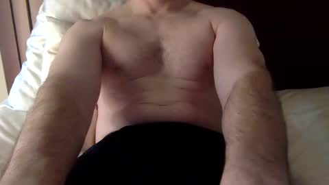 Snapshot of theonenextdoor1 chatting on 01.18.25 theonenextdoor1 online show from 01.18.25