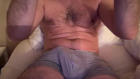 Snapshot of theonenextdoor1 chatting on 09.14.25 theonenextdoor1 online show from 09.14.25